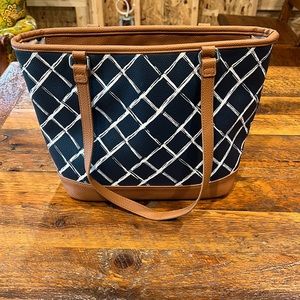 Thirty-One Jewell Purse.